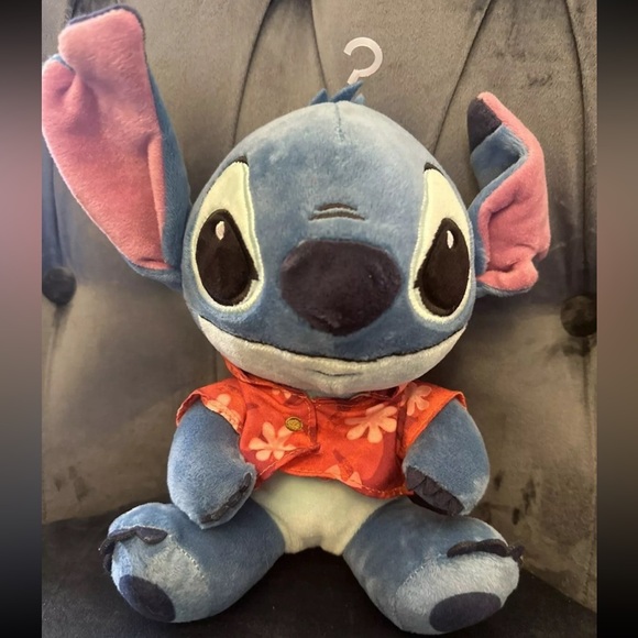 Disney Lilo and Stitch Hawaiian Shirt Stitch 8" Plush - Picture 1 of 3